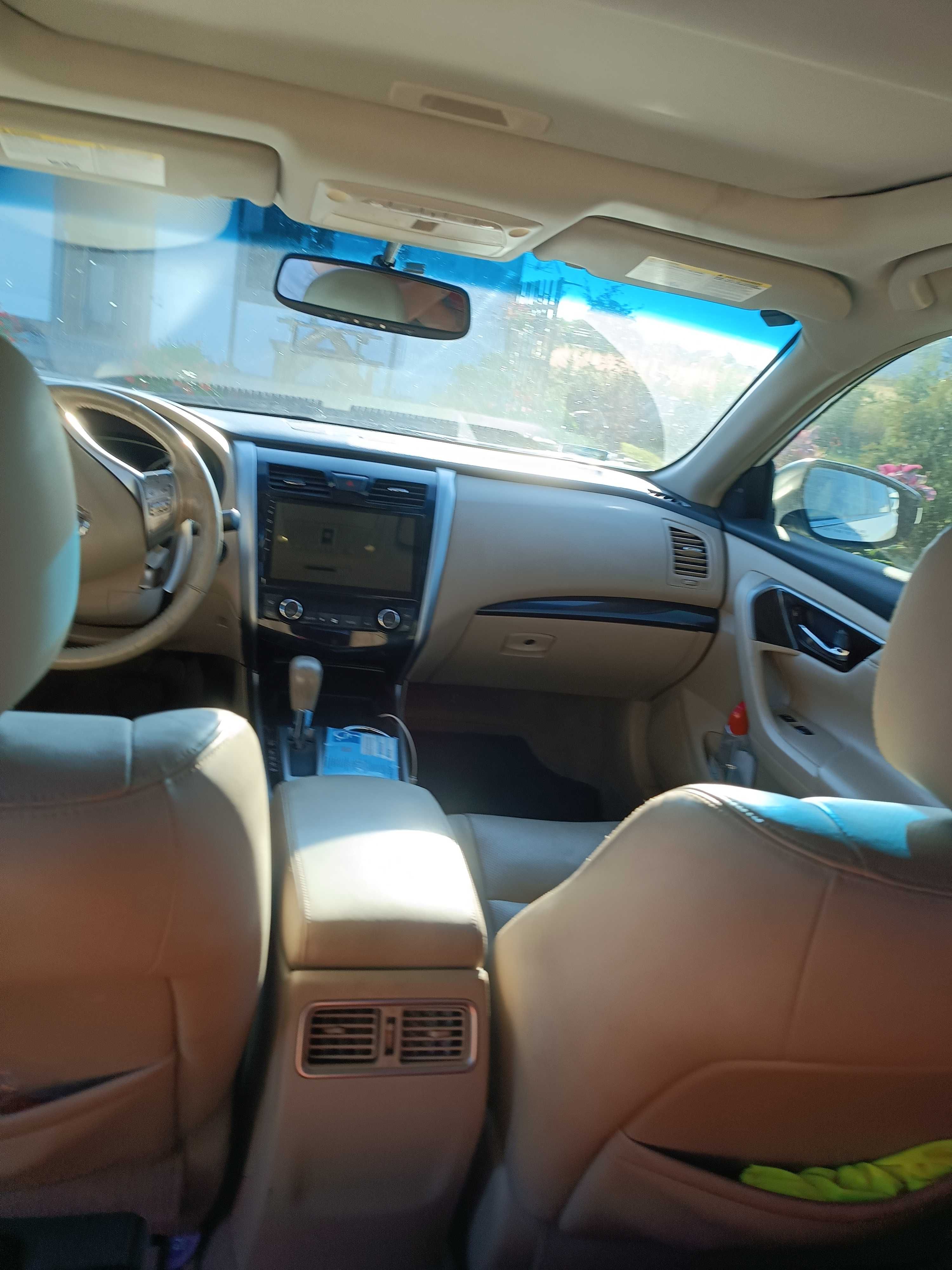 Nissan Altima 2013 r.GAZ