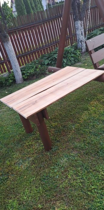 Huśtawka drewniana gratis stolik
