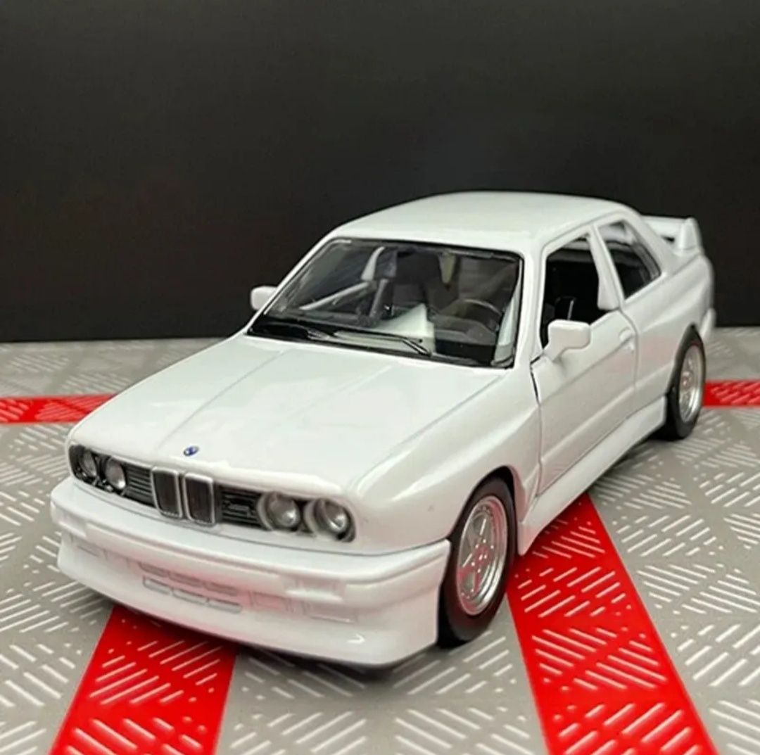 Miniatura BMW M3 1987
