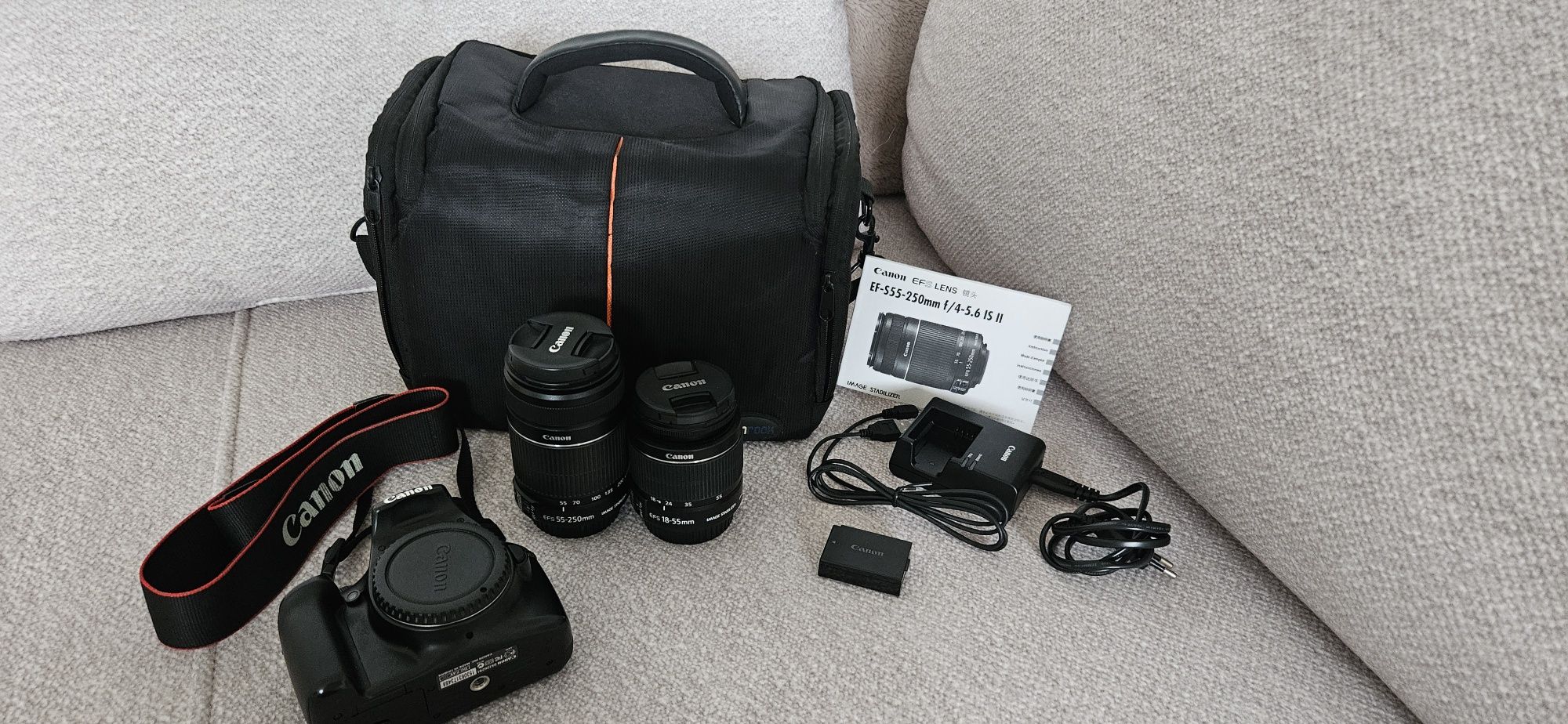 Canon Eos 1100D + Canon EFS 18-55 mm + Canon EFS 55-250 mm