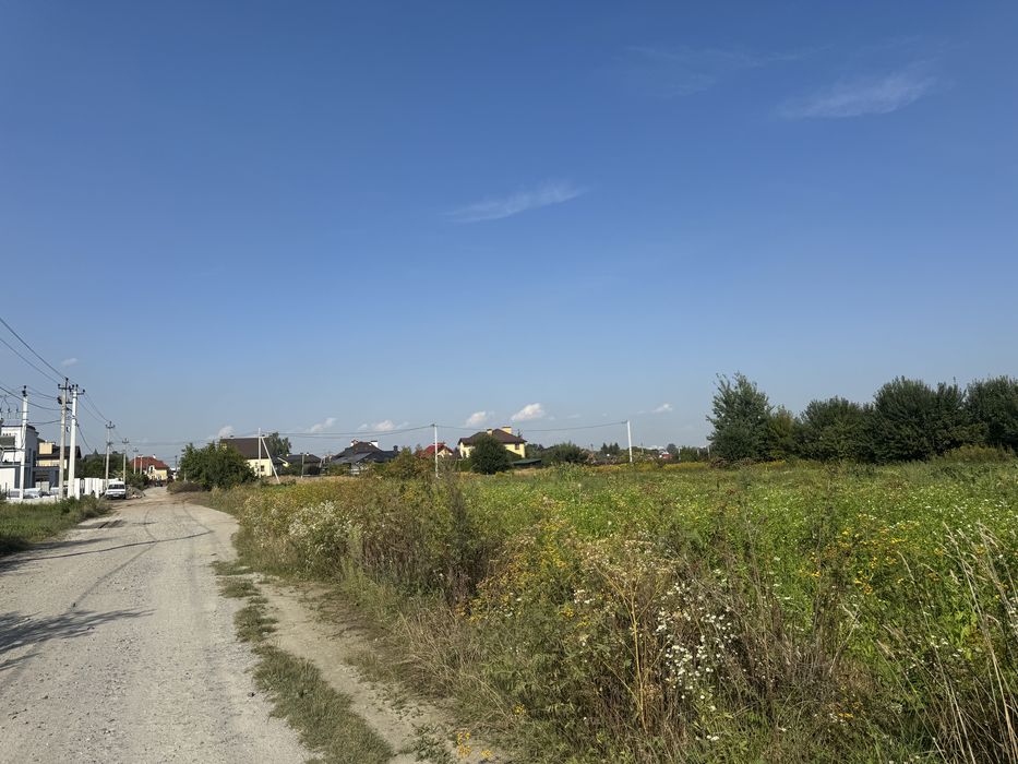 Продаж під будівництво