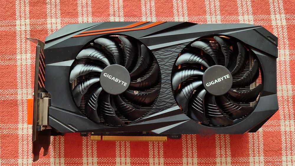 Відеокарта Gigabyte AMD Radeon RX 570 4Gb Aorus