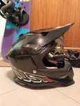 Vende se capacete