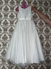 Как новое, нарядное платье Debenhams, Англия, 146-152 см