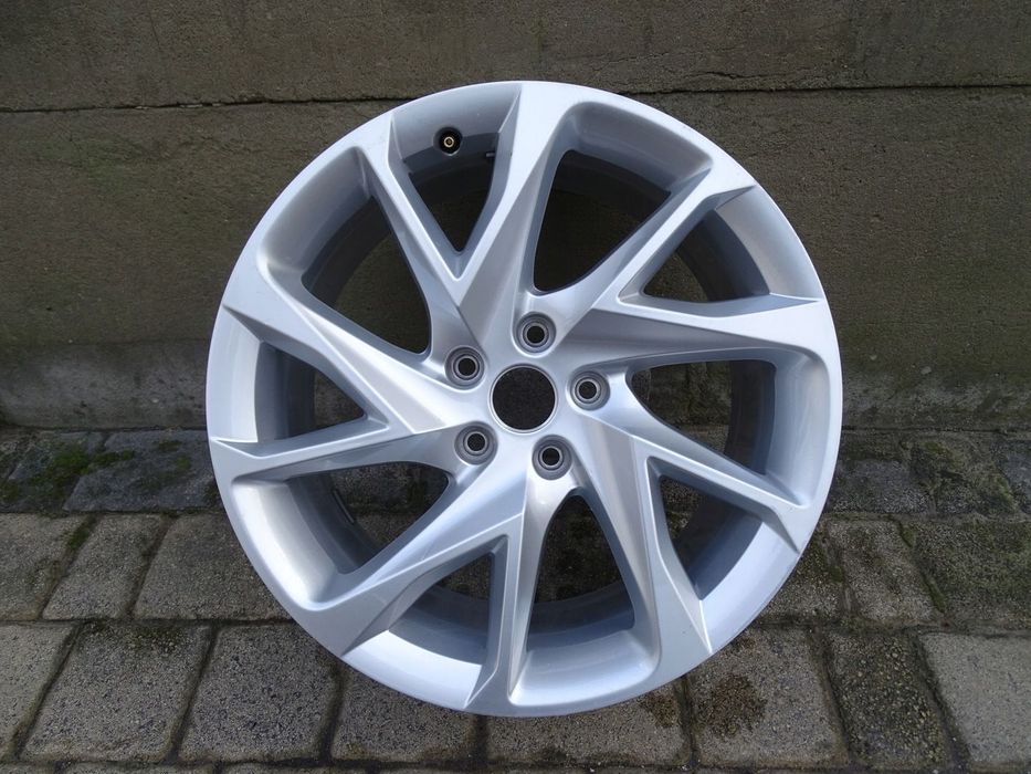 SEAT CUPRA FORMENTOR 8Jx18 ET40 5x112 - felga