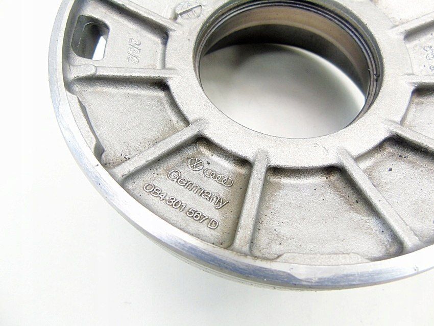 Obudowa Skrzyni Biegów Nhd Audi A4 A5 A6 Q5 S-Tronic 0B4301567D