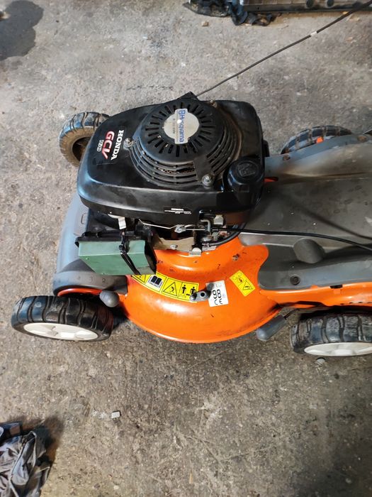 Kosiarka do trawy Husqvarna z napędem