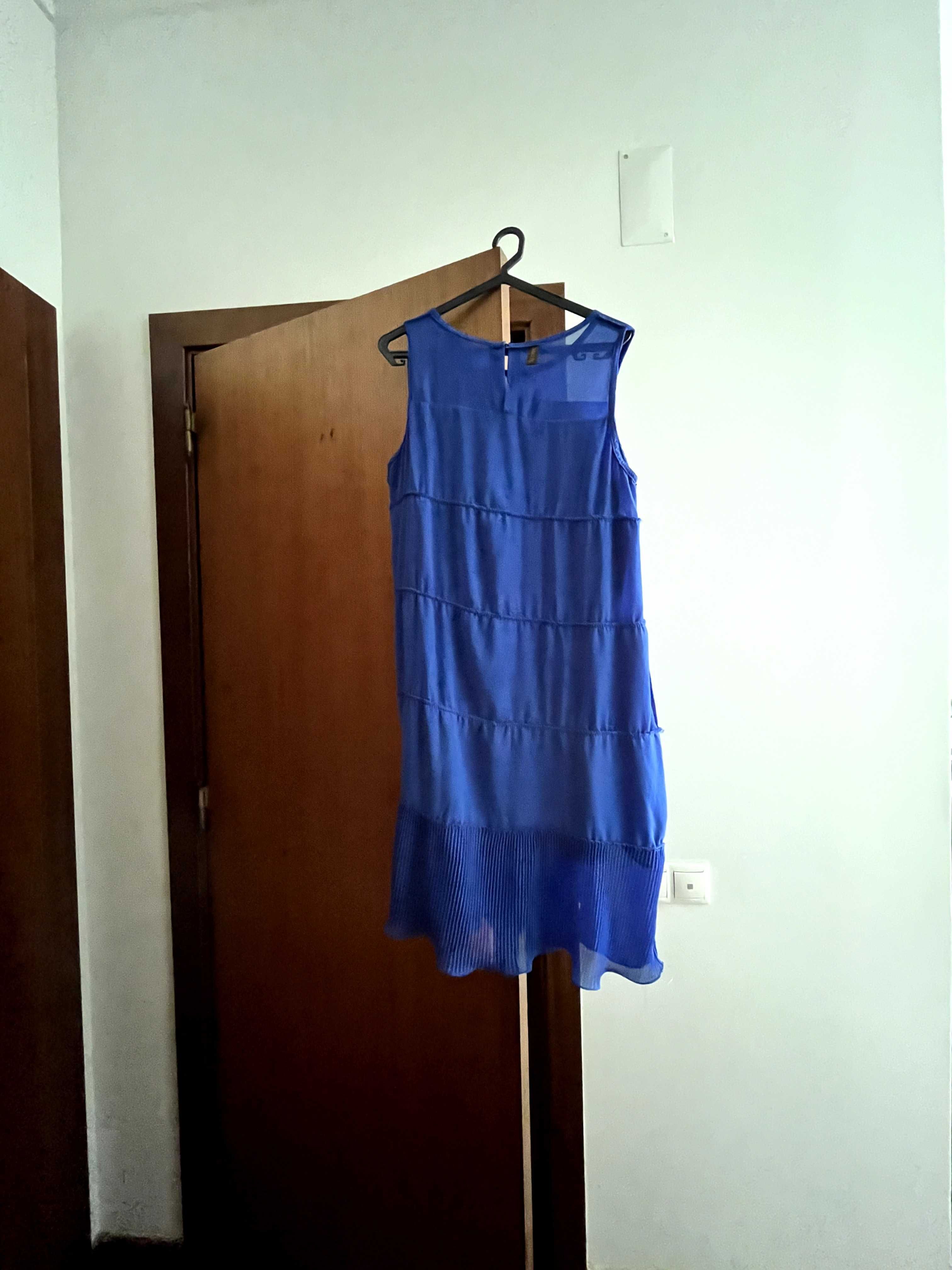 Vende se Vestido festa,  tamanho (S),  10€