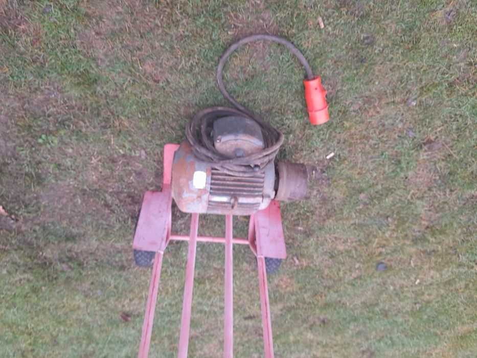 Silnik 7.5kw  2900 obr.