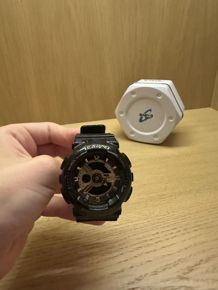 Zegarek Casio Baby-G G-Shock czarno-złoty