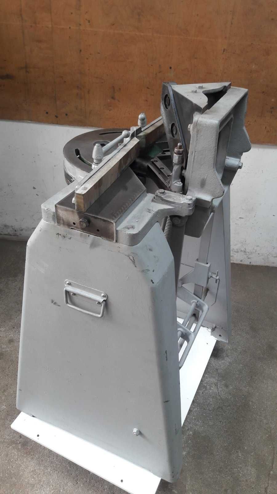 Gilotyna mechaniczna H. Van De Velde, ukośnica do drewna listew i ram
