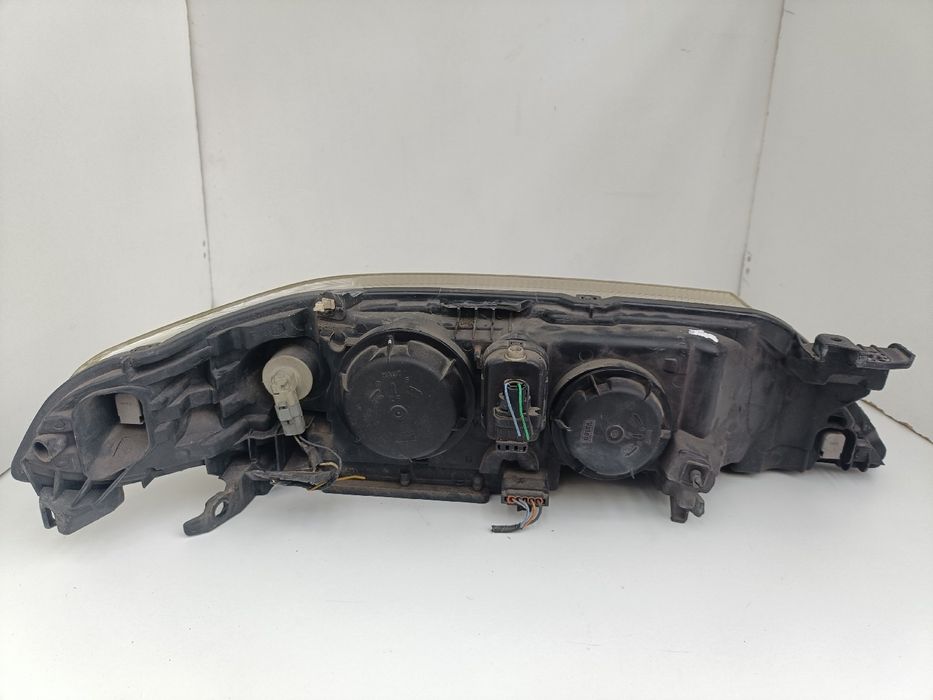 Ótica / farol esquerda RENAULT Laguna II Break (KG0/1_)