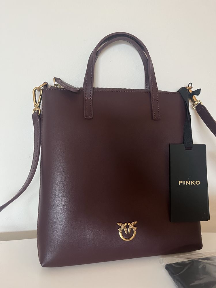Piękna, skórzana ciemno bordowa torebka minishopper PINKO