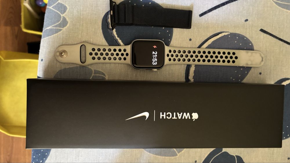 Часы Apple Watch Series 6 Nike 44мм
