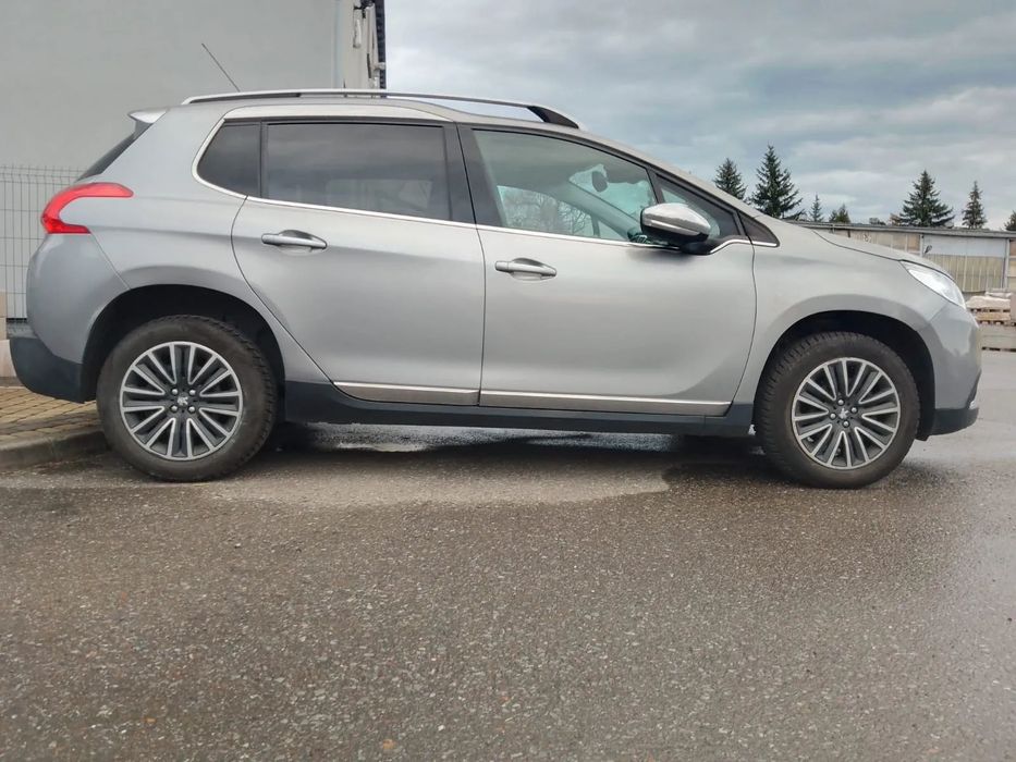 Peugeot 2008 Samochód