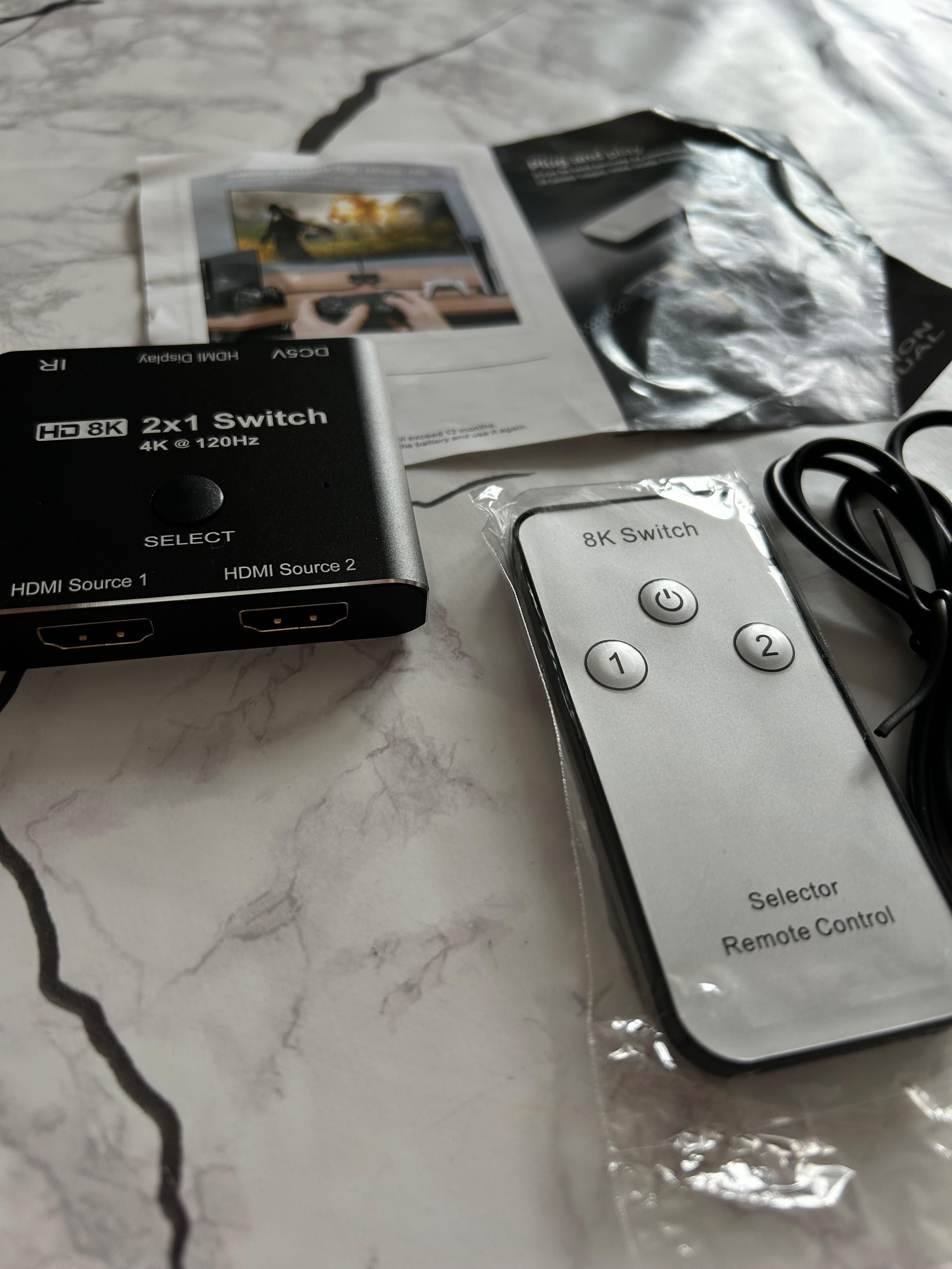 HDMI 2.1 8K Przełącznik Kierunkowy 2-wejściowy / 1-wyjściowy YIWENTEC