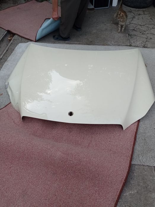 Продам капот і крило Мерседес W212
