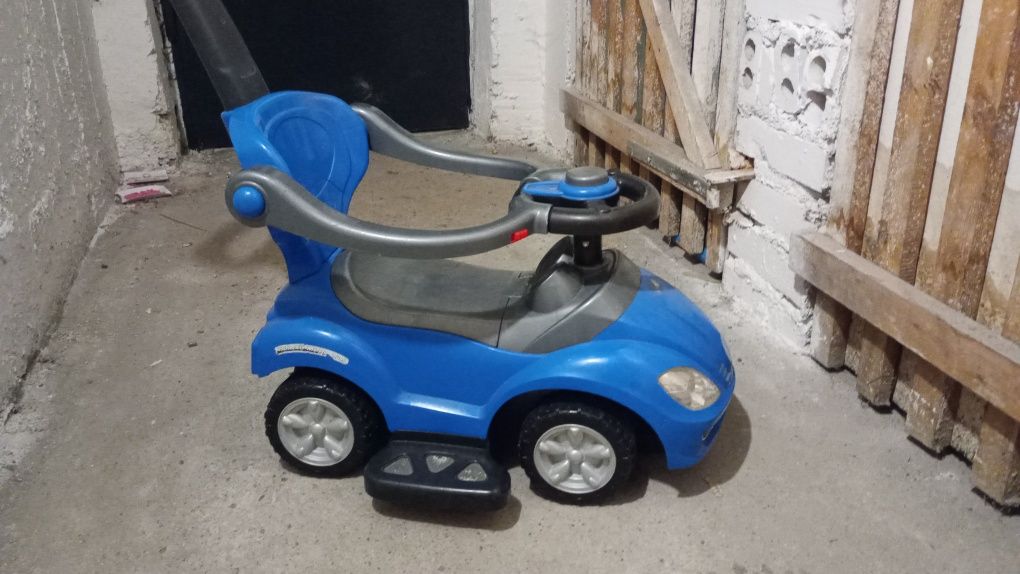 Jeździk auto dla dziecka