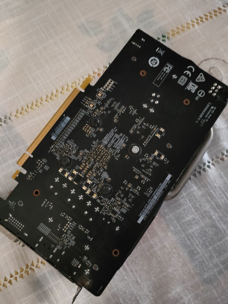 Placa gráfica GTX 1050 TI