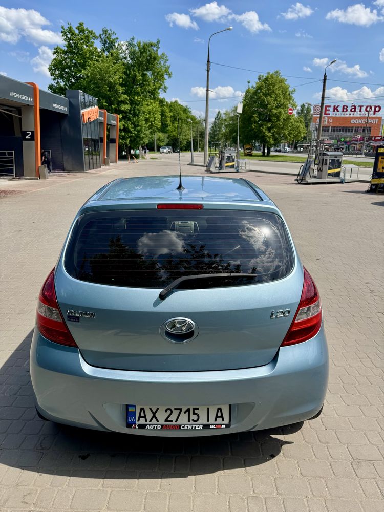 Продам Hyundai i20 2012