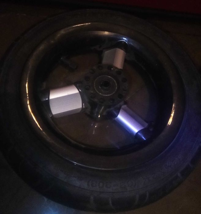 Колеса пневматичні на підшипниках пара