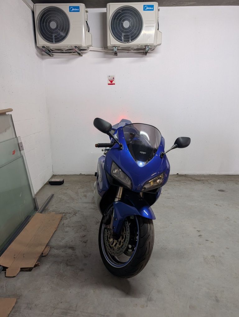 Honda CBR Fireblade 1000 RR (2005)