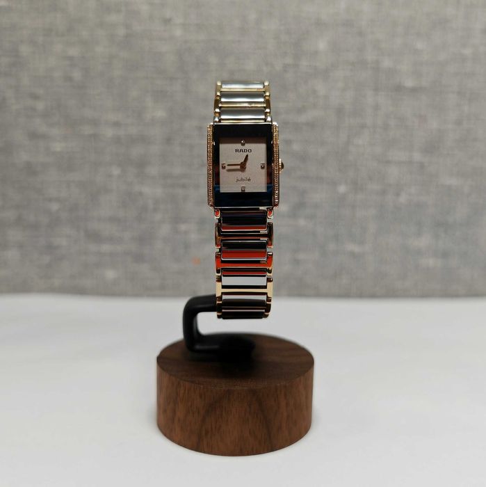 Жіночий годинник Rado Diastar Jubile Diamonds Ceramic
