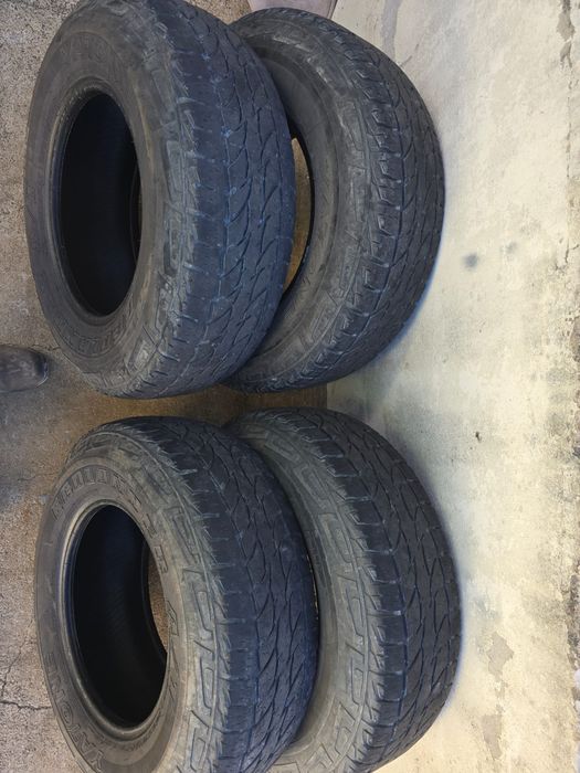 Pneus para jipe 245/75/16 LT