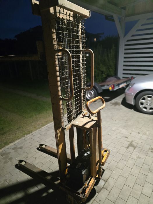 Paleciak akumulatorowy, podnośnik akumulatorowy