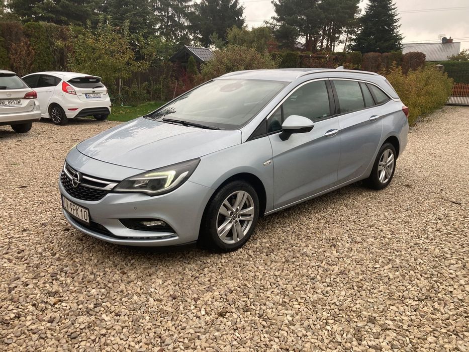 Opel Astra 2017 r 175000 przebiegu zarejestrowany