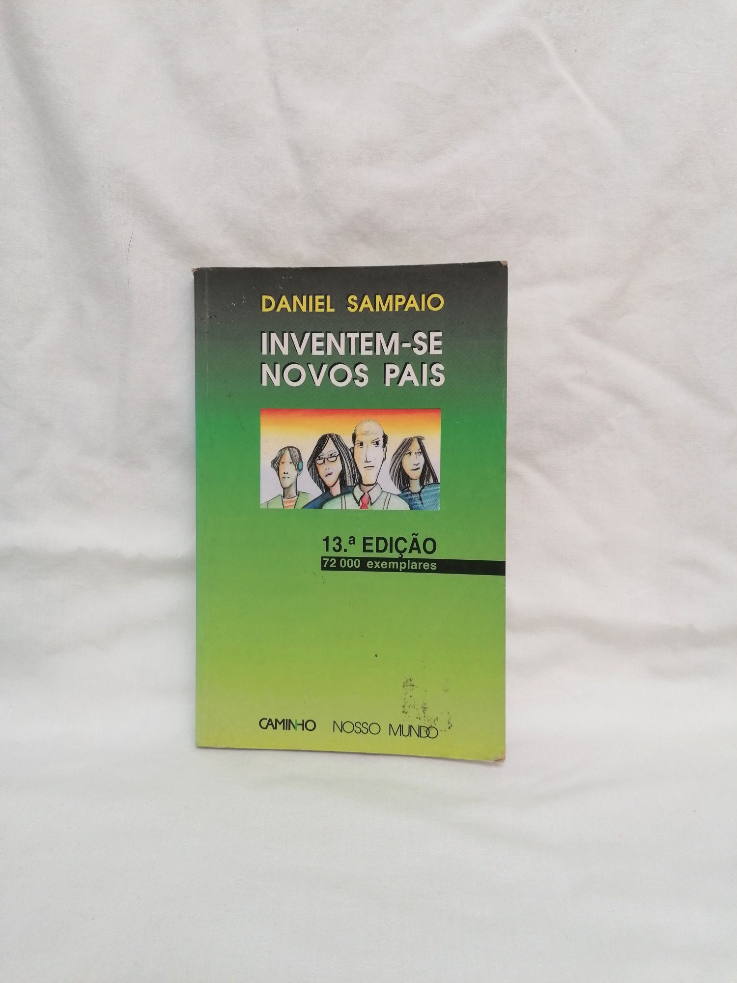 Livro: Inventam-se novos pais