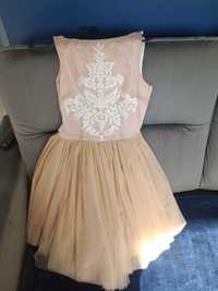 Lou sukienka COLETTE - beżowa z haftem i perełkami