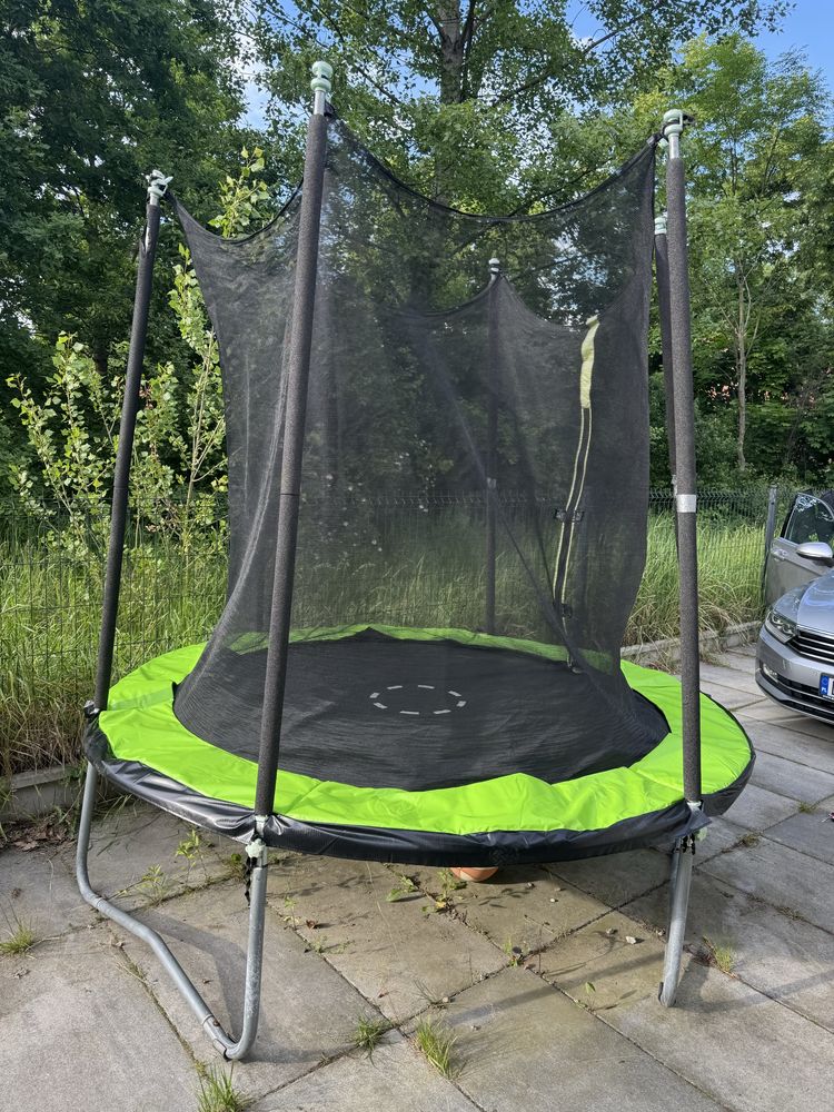 Trampolina 244 cm castorama w dobrym stanie nowa osona