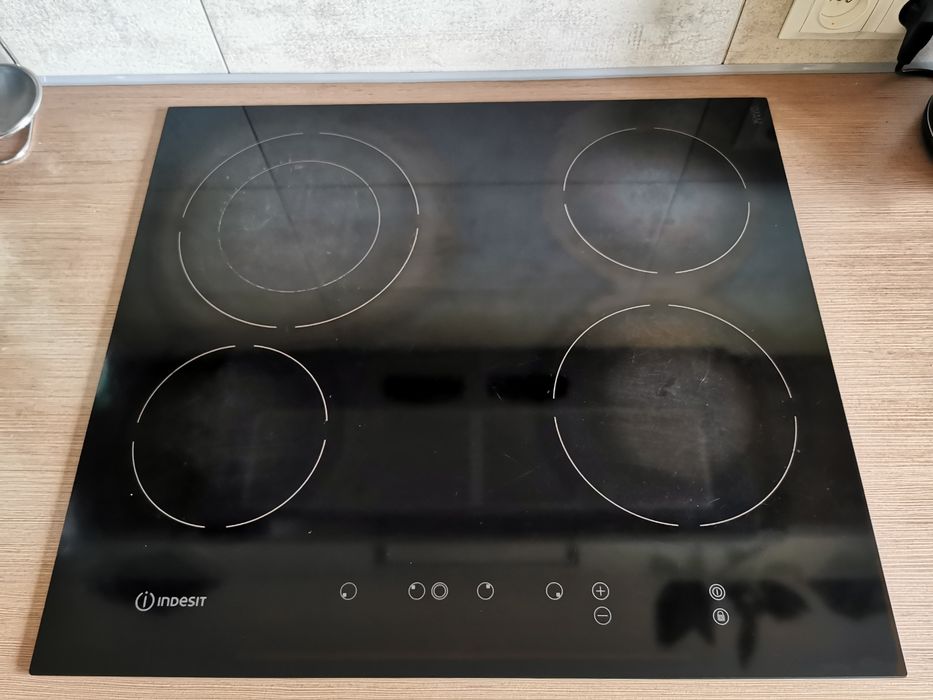 Płyta ceramiczna Indesit