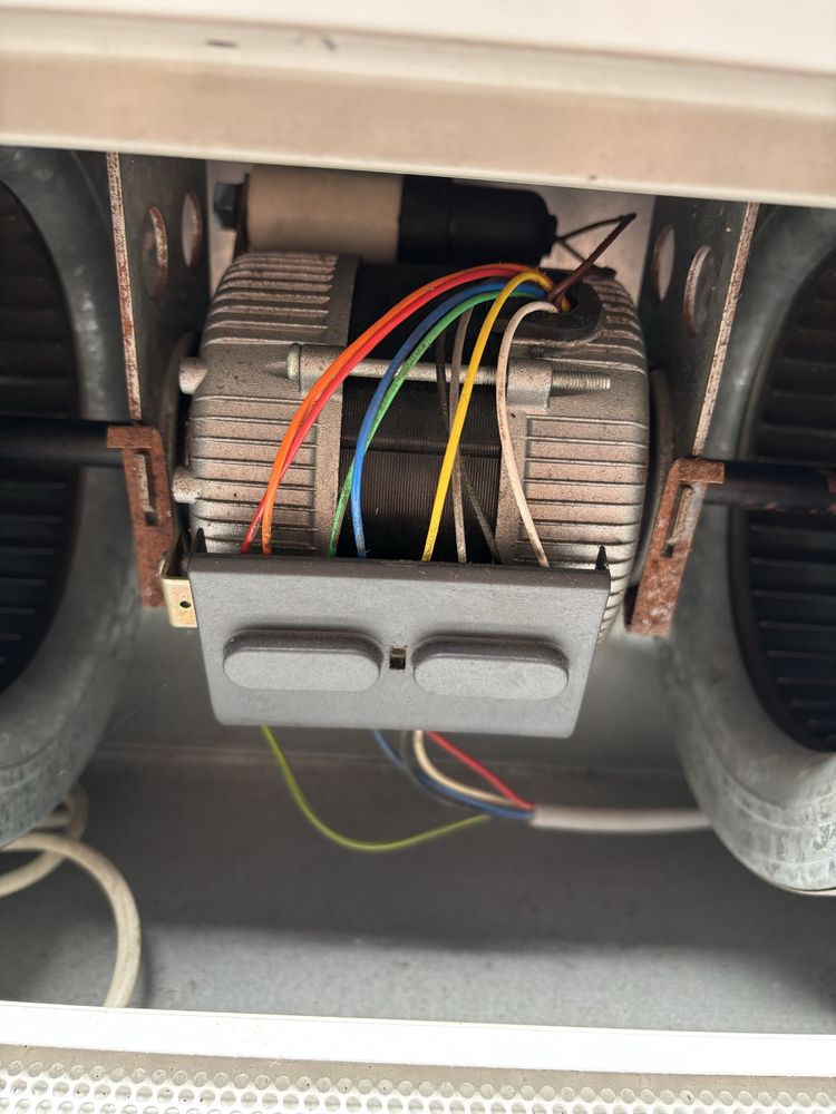 Klimakonwektor naścienny CIAT Major 2 430 CV z grzałką 1200W Okazja!