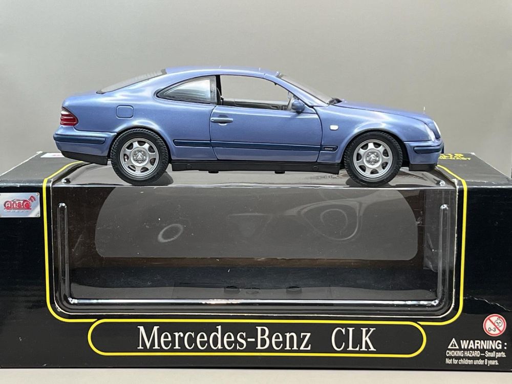 Model 1:18 Mercedes-Benz CLK 230 Kompressor