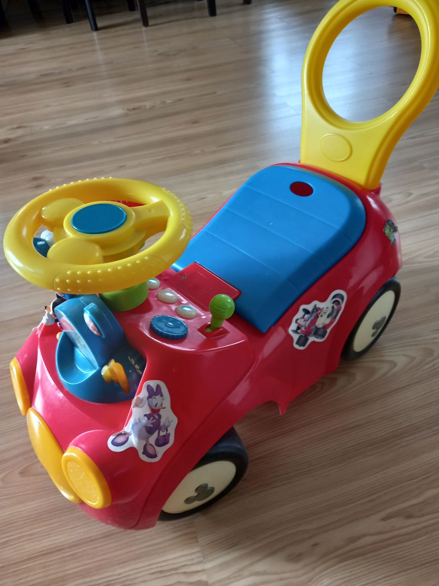 Samochodzik myszka Miki dla dziecka
