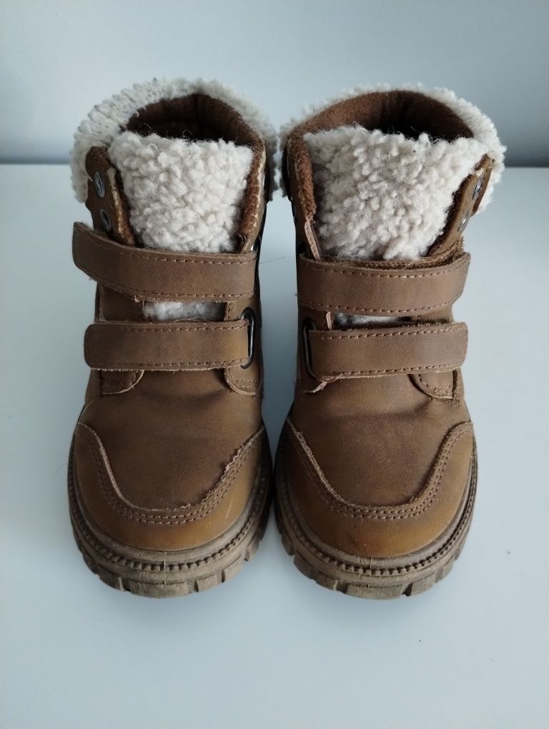 Buty zimowe chłopięce ocieplane 24
