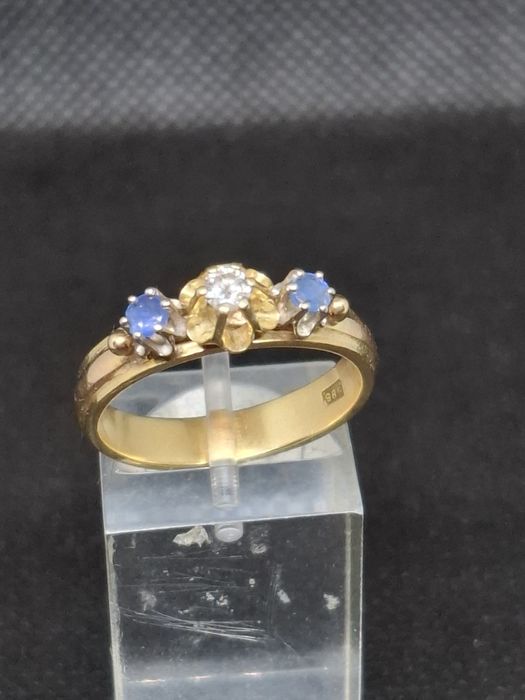 Piękny Złoty  Pierścionek z Brylantem i Szafirami  Pr 585 14K  5.71gr