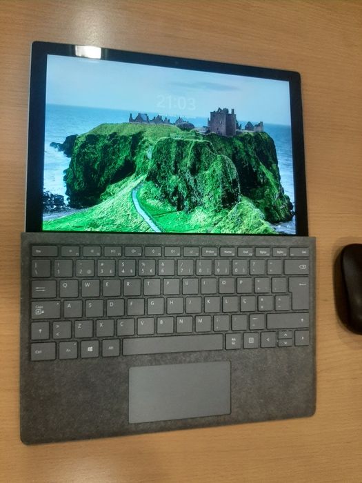 Surface Pro 7 - i7 + Teclado PT