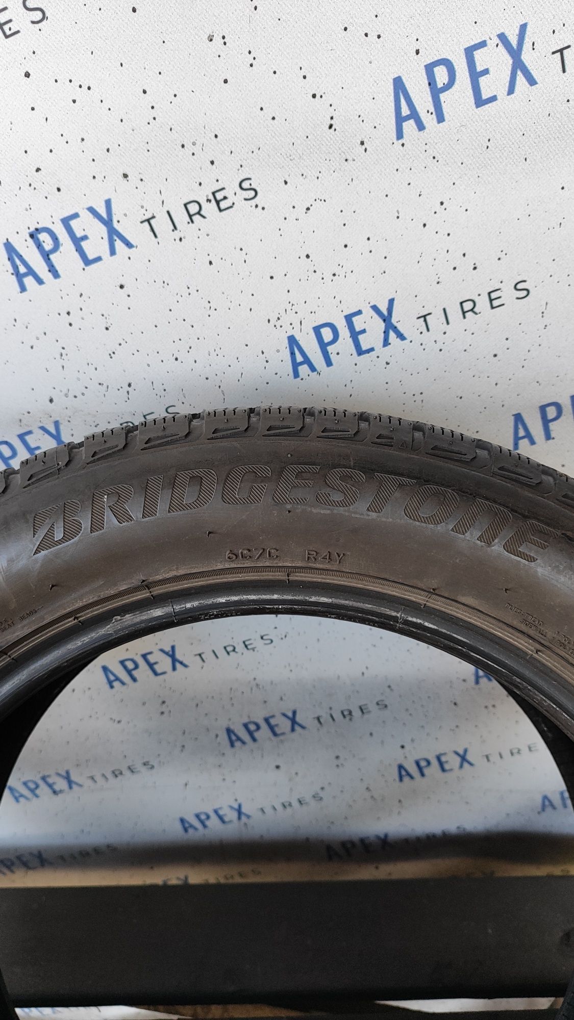 Зимові шини Bridgestone 235/55 R18 235*55 18 blizzak lm-80 evo
