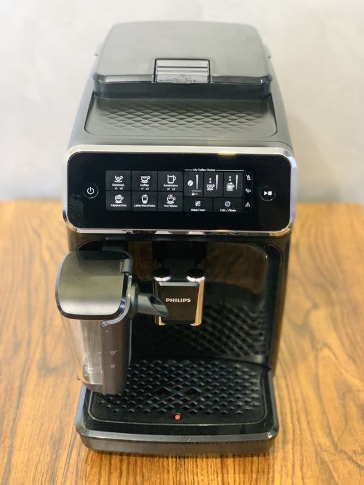 Кавомашина PHILIPS Latte Go Series 3200  в гарному стані,
