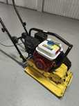 Placa compactadora Vibratória 65kg com tapete