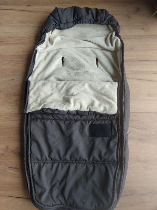 Grafitowy śpiworek Joolz do wózka sanki