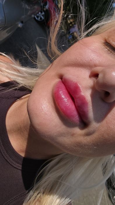 Губи за 2500 до Чорної п'ятниці