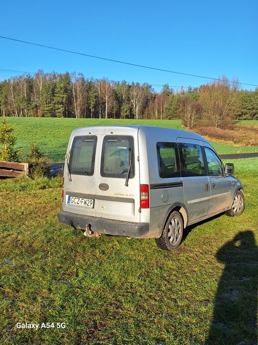 Opel combo 2004  hak