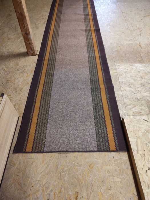 Dywany/ chodnik używane