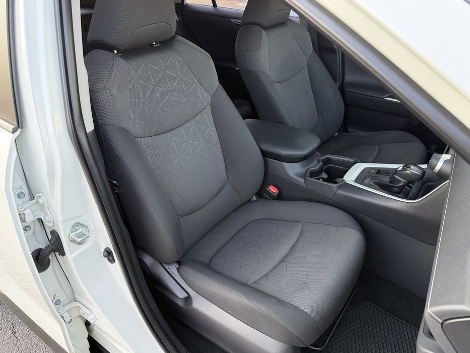 Toyota RAV4 Hybrid 2020 Official