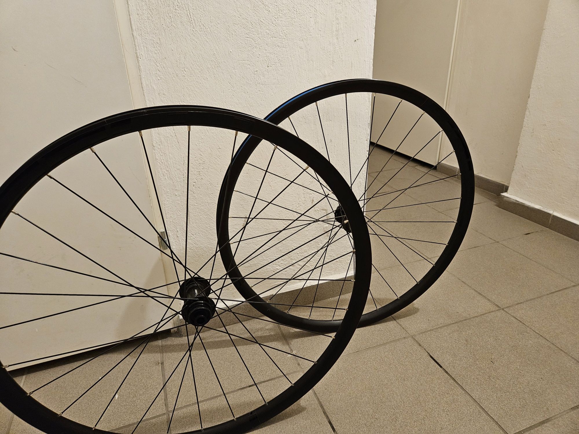CUBE GR 2.3, 622x23 komplet kół koła rowerowe gravel