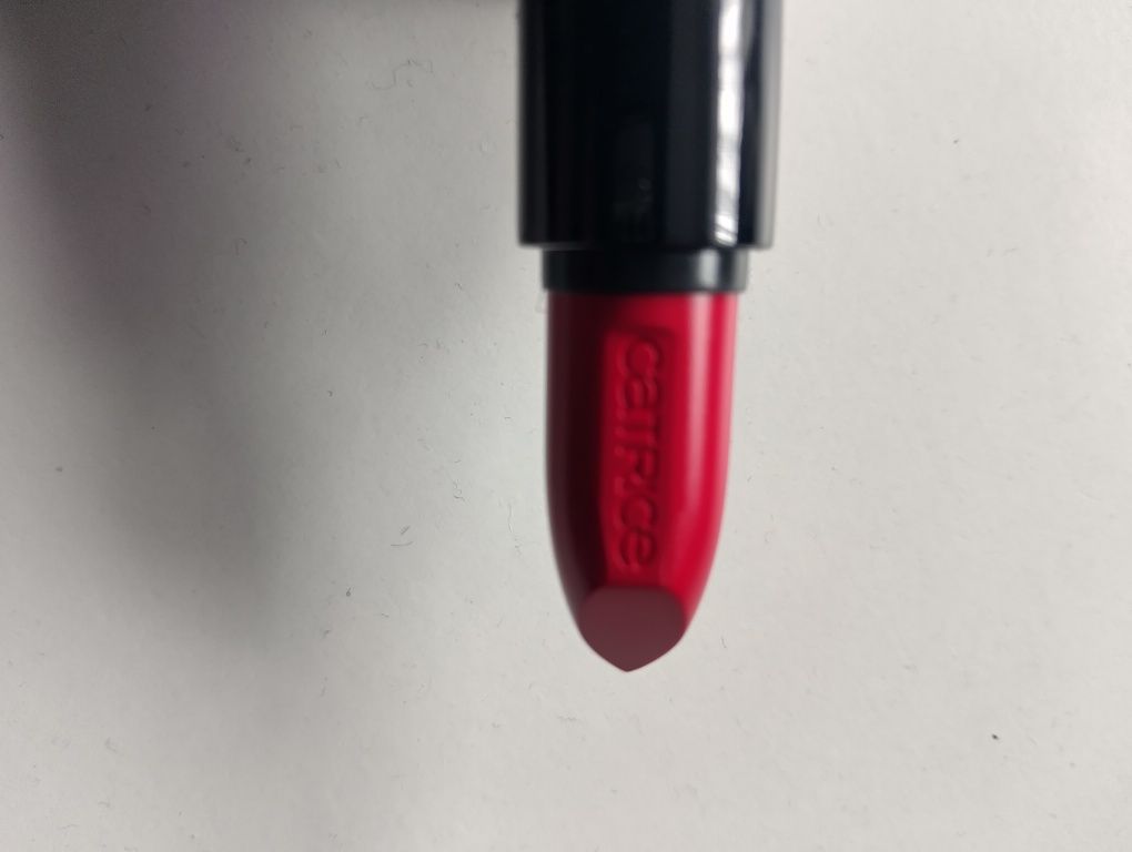 Catrice Cosmetics Ultimate Colour Pomadka do ust 360 Mattraction - 3,8
